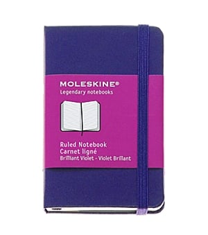 Moleskine jegyzetfüzet (vonalas, extra kis méretű, keménytáblás, lila)