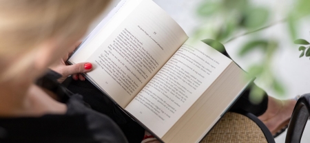 Egy nemzetközi kutatás szerint a nyomtatott könyvek olvasása jobb olvasásértés-készséget eredményez, mint az e-könyvek