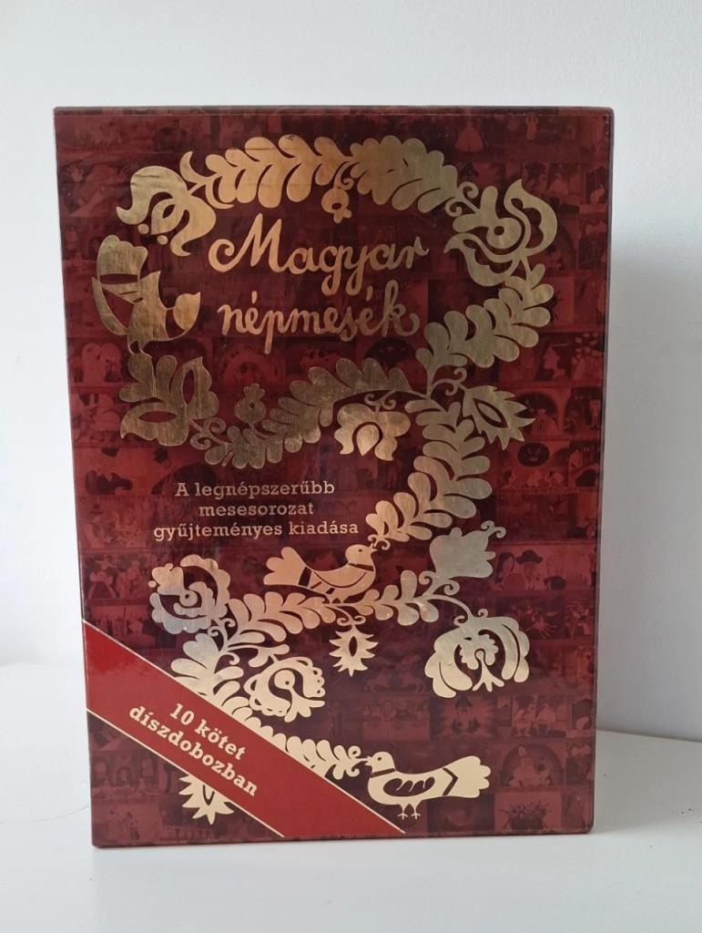 Sziasztok!
Nem tudjátok, esetleg a Magyar népmesék díszdobozos kiadása fellelhető valahol?
Itt lemaradtam róla :(