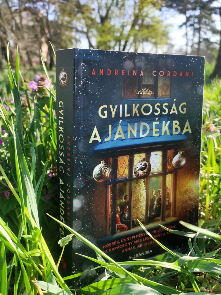 Andreina Cordani új thrillere, Gyilkosság ajándékba, az ünnepi meghittséget fordítja feje tetejére. 