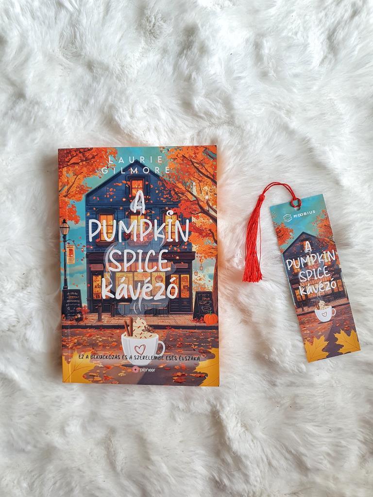 Ha van könyv amit idén ősszel tervezel olvasni,akkor legyen a listádon a Pumpki spice kávézó is!
Kívül-belül remek hangulatot áraszt a regény,amit nem más mint egy pumpkin spice kávé csak hab a tortán