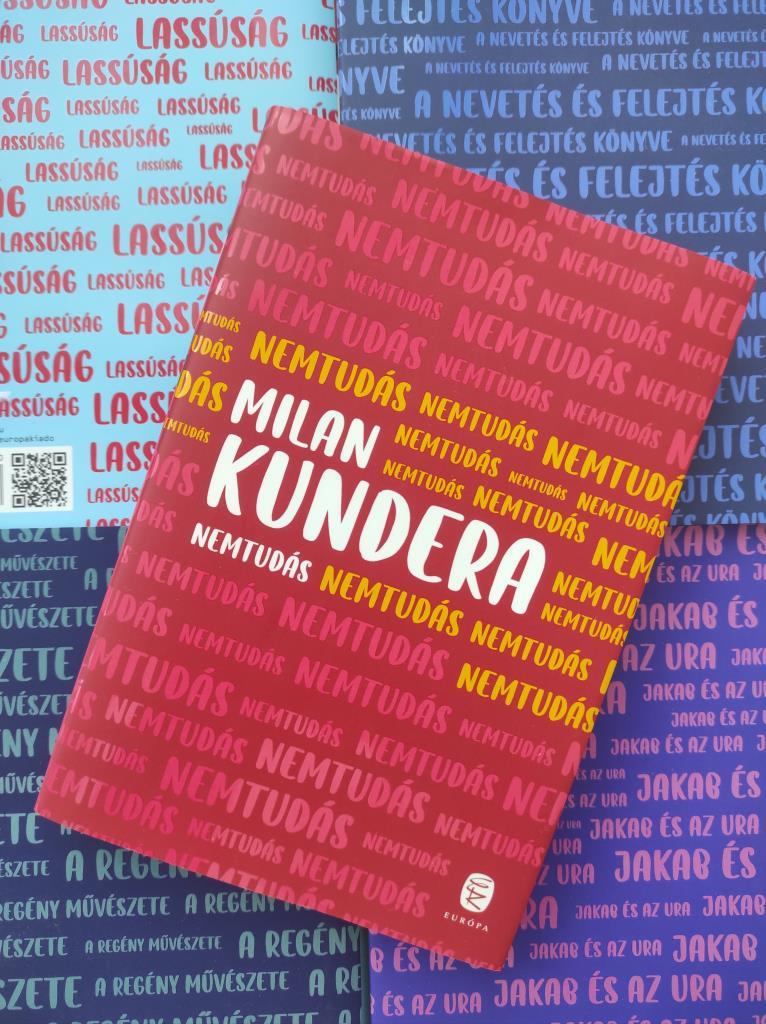 Ha szereted az olyan könyveket, amelyek nem kiabálnak, hanem halkan maradnak veled napokig – akkor Milán Kundera Nemtudás-át mindenképp érdemes elolvasnod.
Ez a regény nem kínál könnyű megoldásokat, d