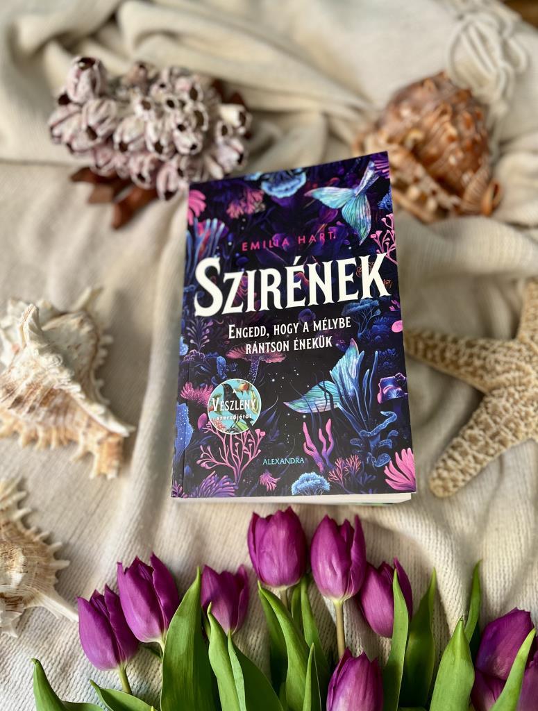 Már a Vészlény című könyvet is nagyon szerettem az írónőtől, így kíváncsian vártam, hogy ismét eltud-e varázsolni. 