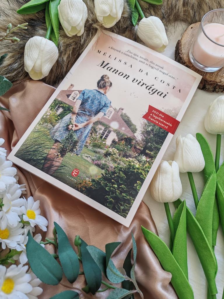 A Manon virágai egy szívhez szóló, regény az újrakezdésről, a veszteségekről és arról, hogyan találhatjuk meg újra önmagunkat a legnehezebb idők után is. Főszereplője, Amande, egy fájdalmas múltat mag