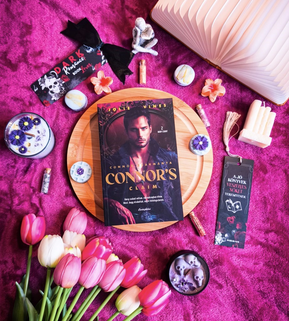 A Connor zsákmánya újra a csontváz banda világába repít minket.