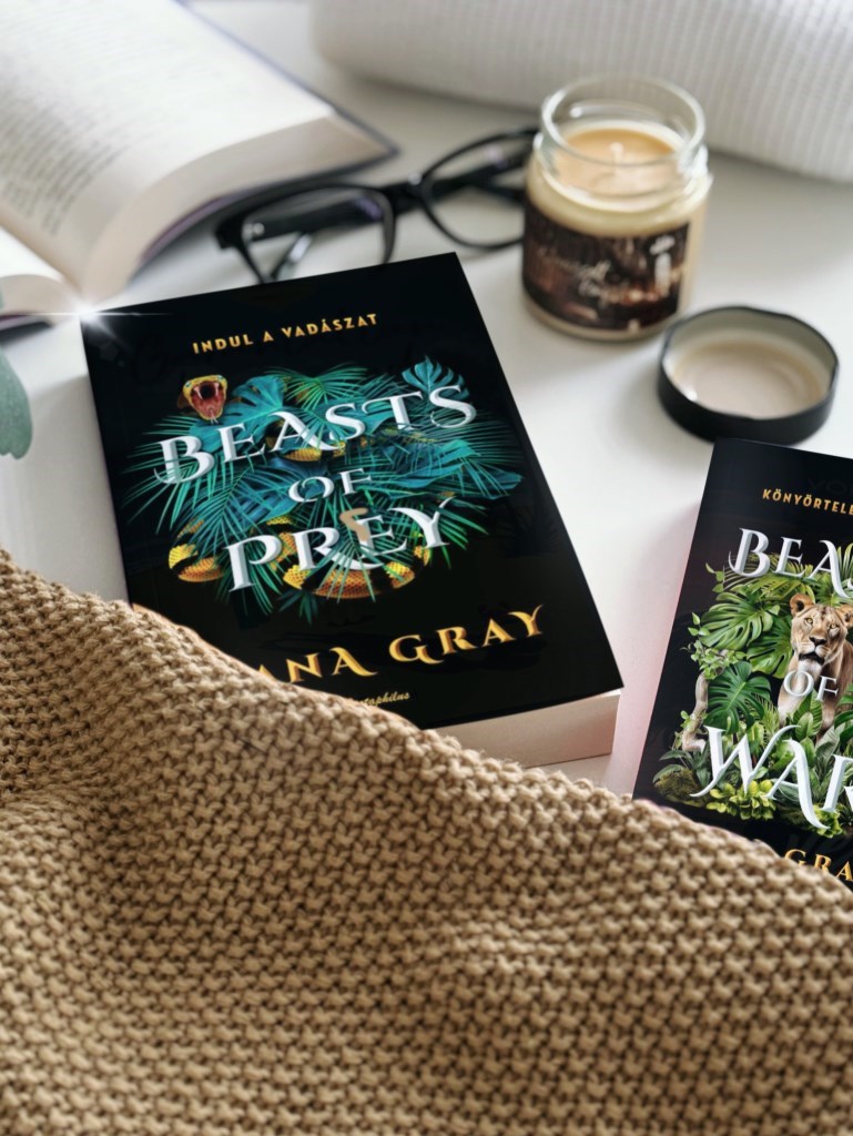 Ayana Gray: Beasts of Prey 
Könyvértékelés: 5/⭐️⭐️⭐️
Ayana Gray első könyve egy sodró lendületű fantasy, ahol a dzsungel mélye legalább annyi titkot rejt, mint az emberi szívek. Két egymástól teljesen